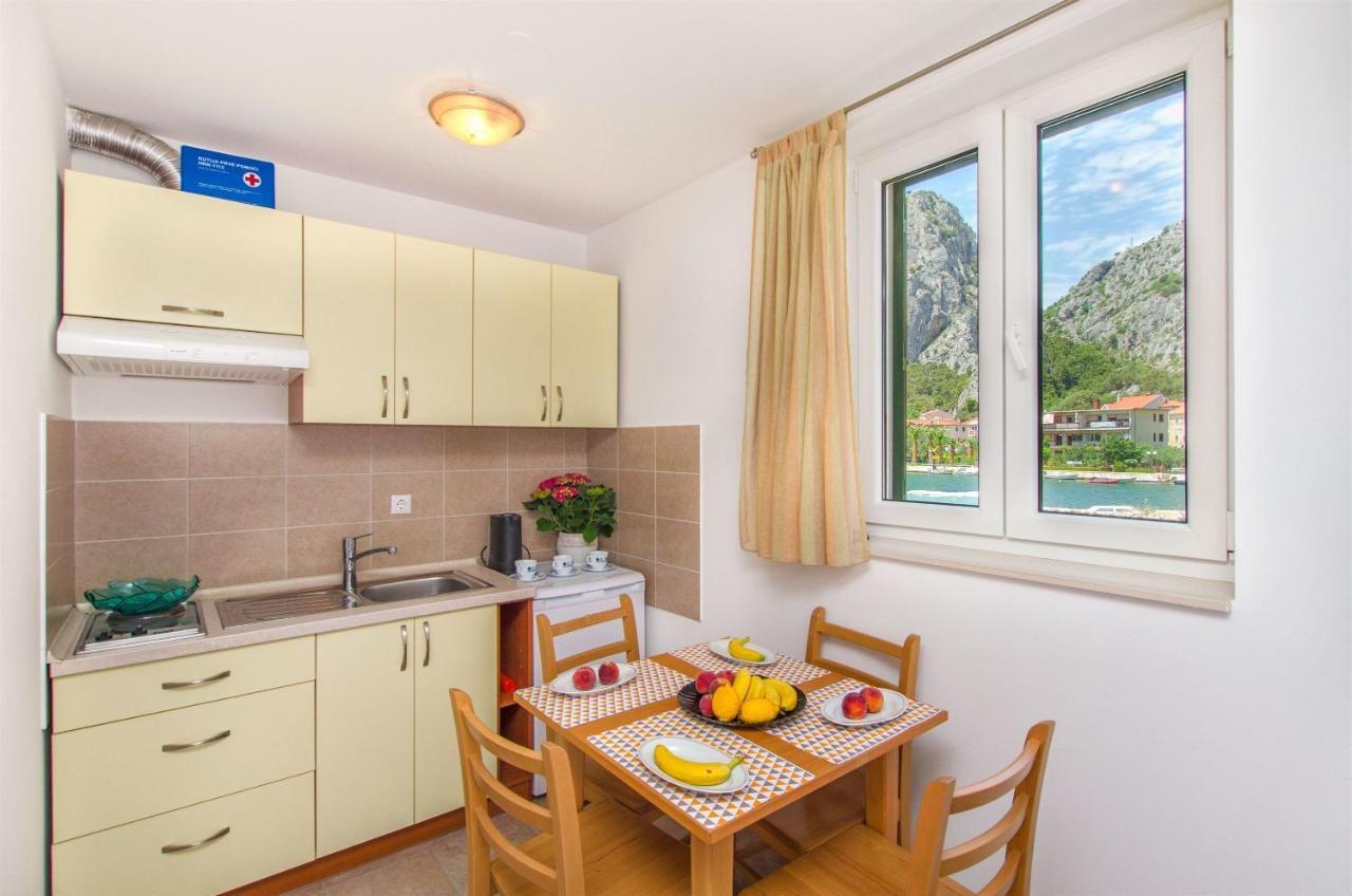 Apartments Mira Omiš Exteriér fotografie