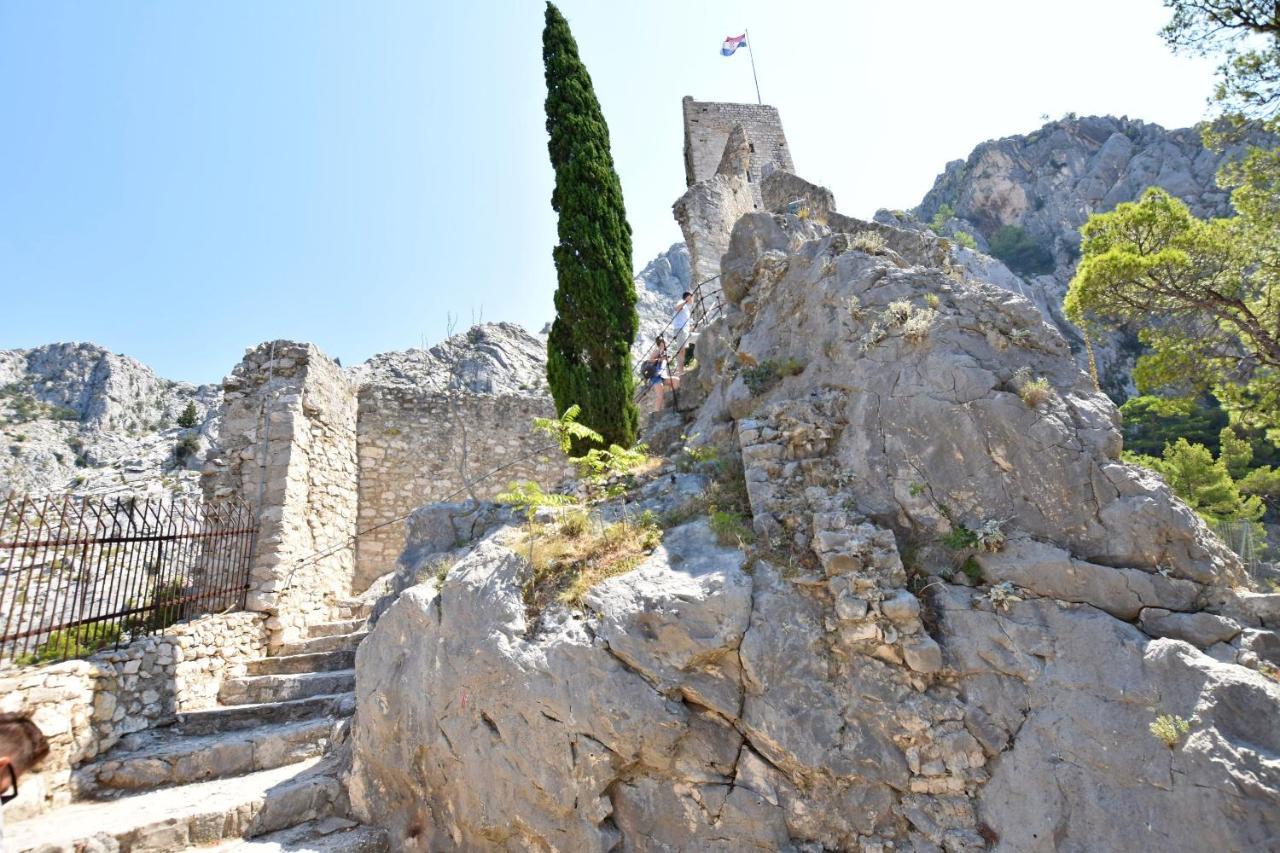 Apartments Mira Omiš Exteriér fotografie